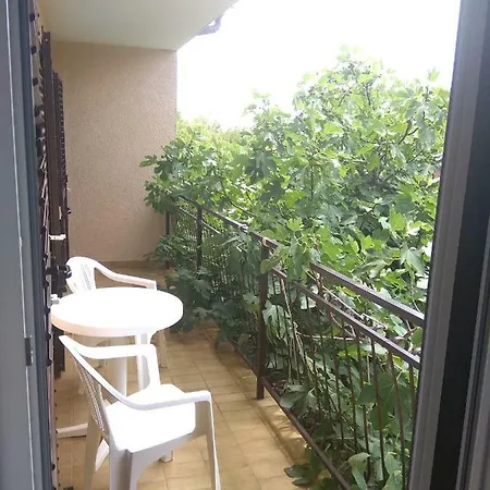 Kuca Nadalina Holiday home *