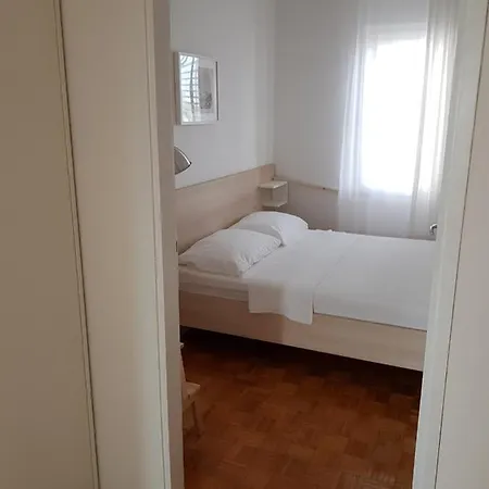 Holiday home Kuca Nadalina
